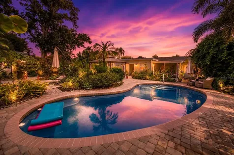 3326 Bougainvillea Street Sarasota FL 34239