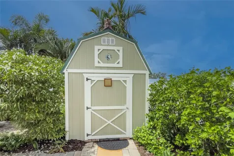 3326 Bougainvillea Street Sarasota FL 34239