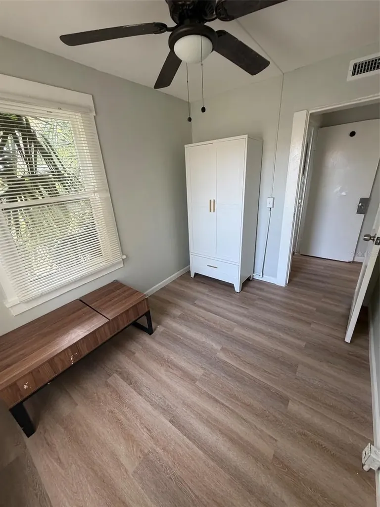 1701 14th Avenue S St Petersburg FL 33705