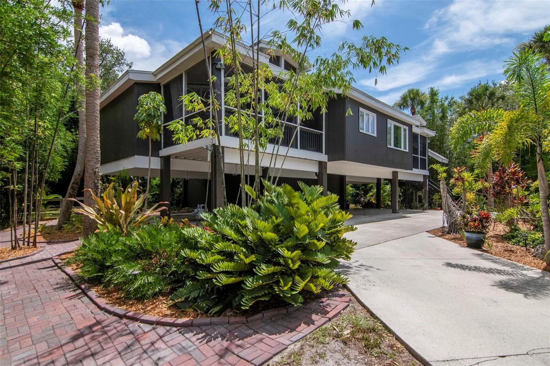 2514 W Conley Avenue Tampa FL 33611