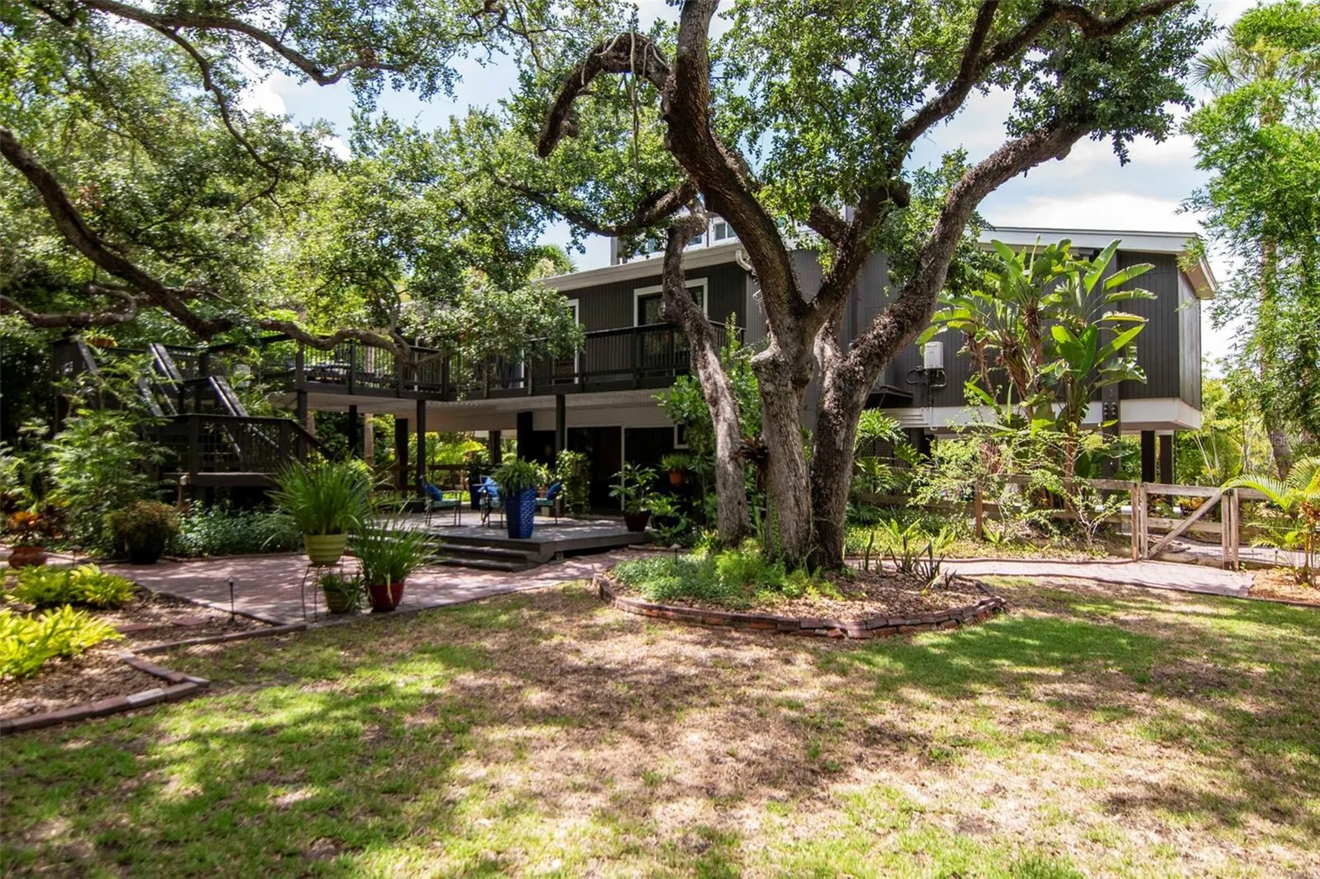 2514 W Conley Avenue Tampa FL 33611