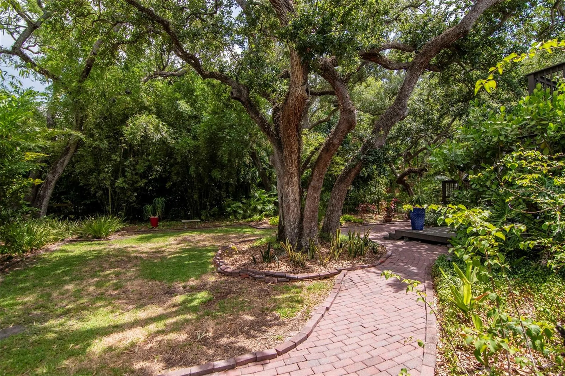 2514 W Conley Avenue Tampa FL 33611