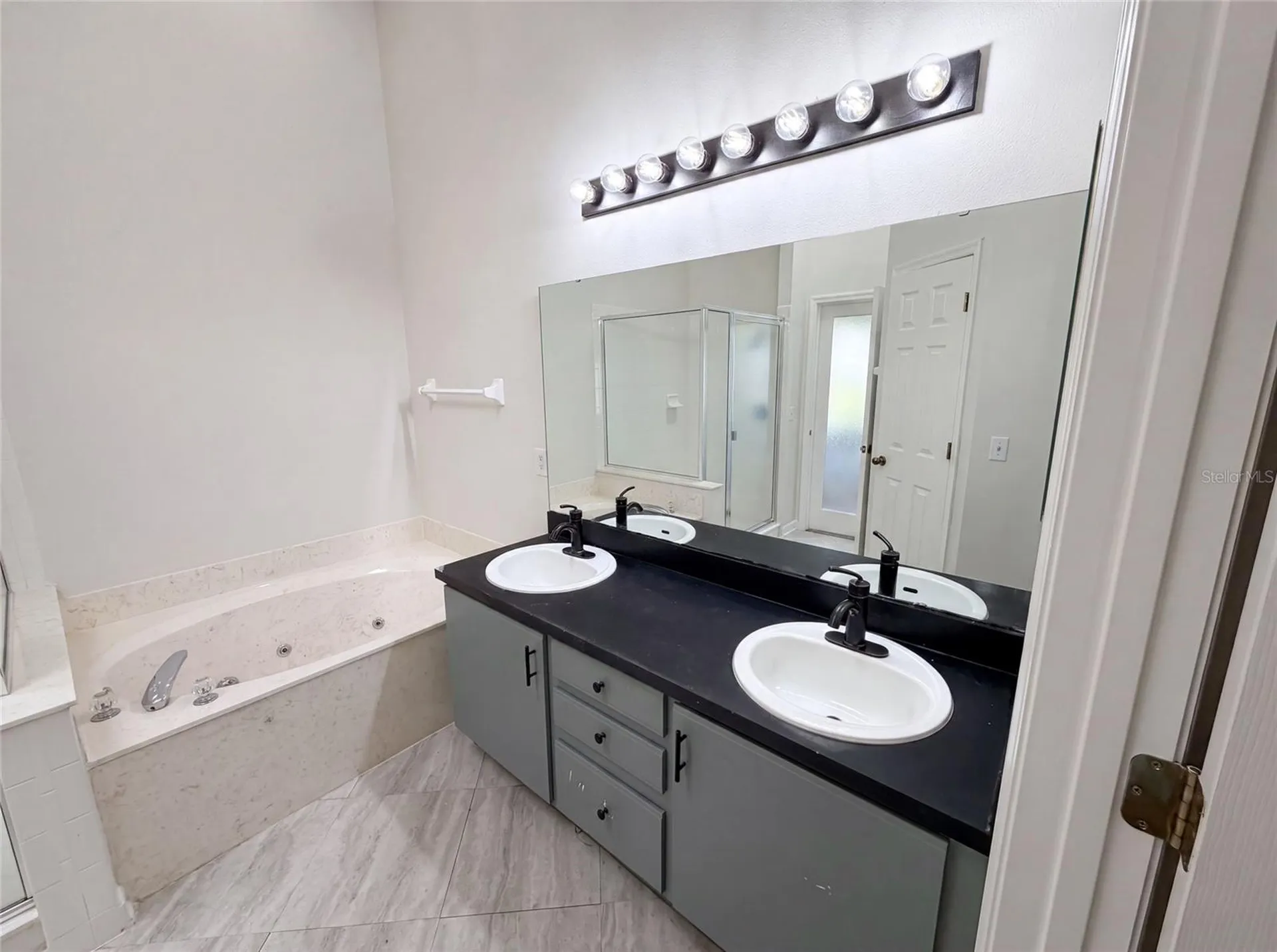 701 Magnolia Creek Circle Orlando FL 32828