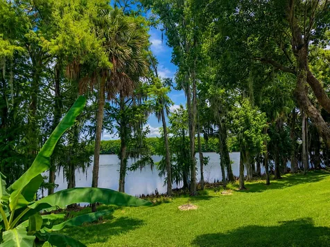 703 Northlake Drive Sanford FL 32773