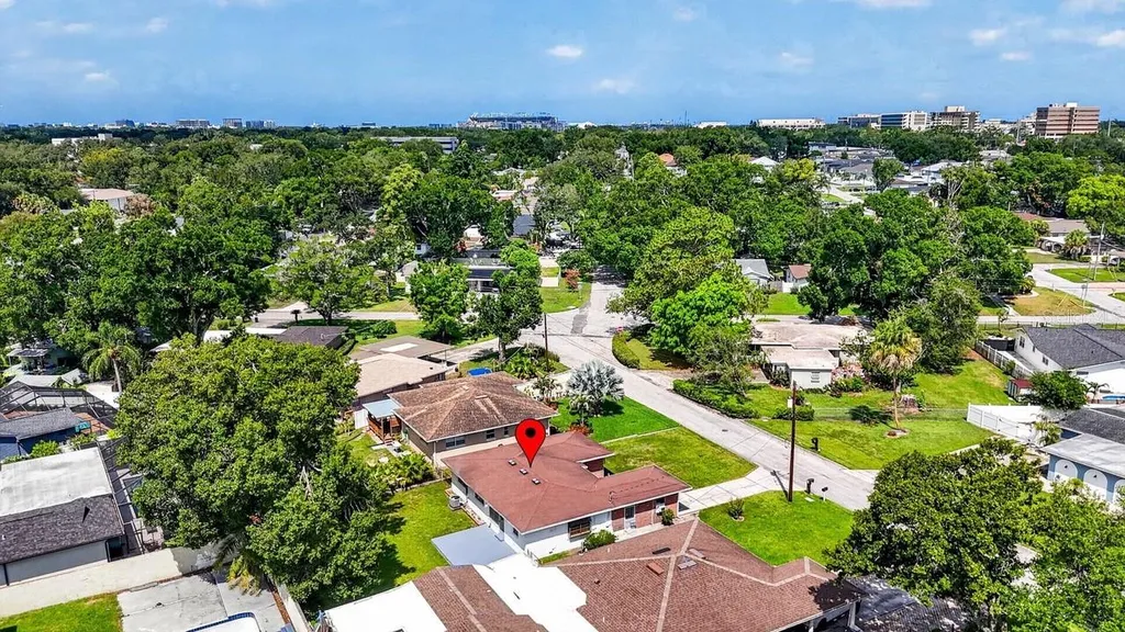 1912 W Saint Isabel Street Tampa FL 33607