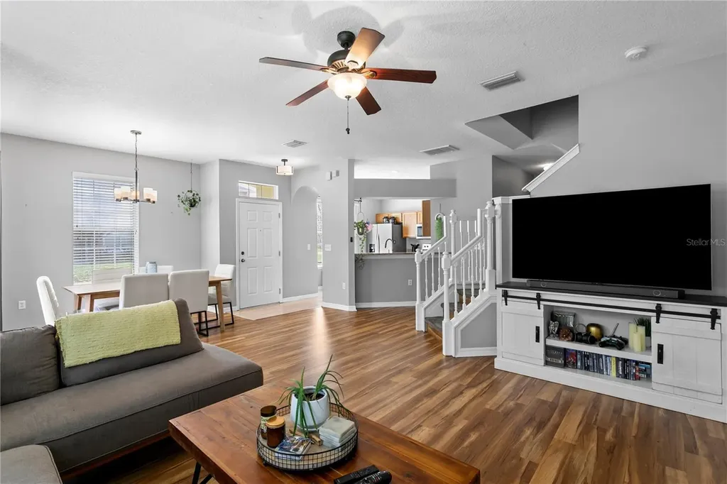 605 52nd Avenue N St Petersburg FL 33703