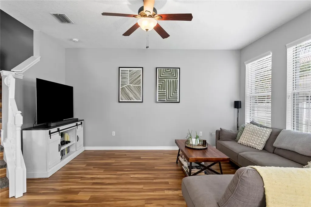 605 52nd Avenue N St Petersburg FL 33703
