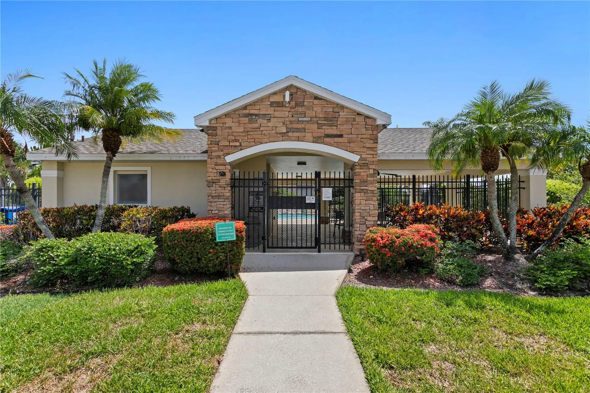 605 52nd Avenue N St Petersburg FL 33703