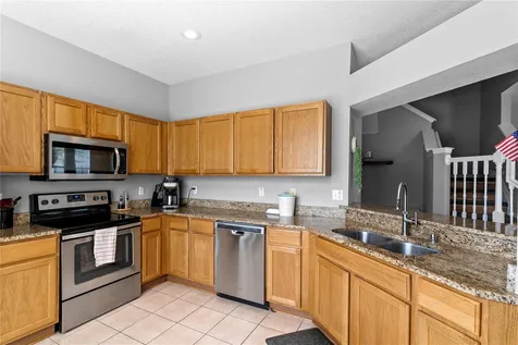 605 52nd Avenue N St Petersburg FL 33703