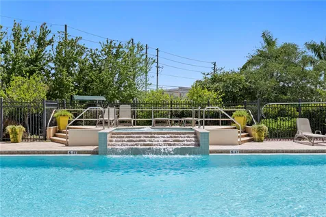 605 52nd Avenue N St Petersburg FL 33703