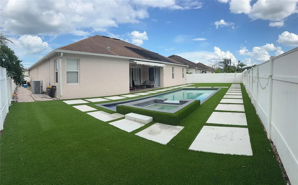 5026 Quality Trail Orlando FL 32829