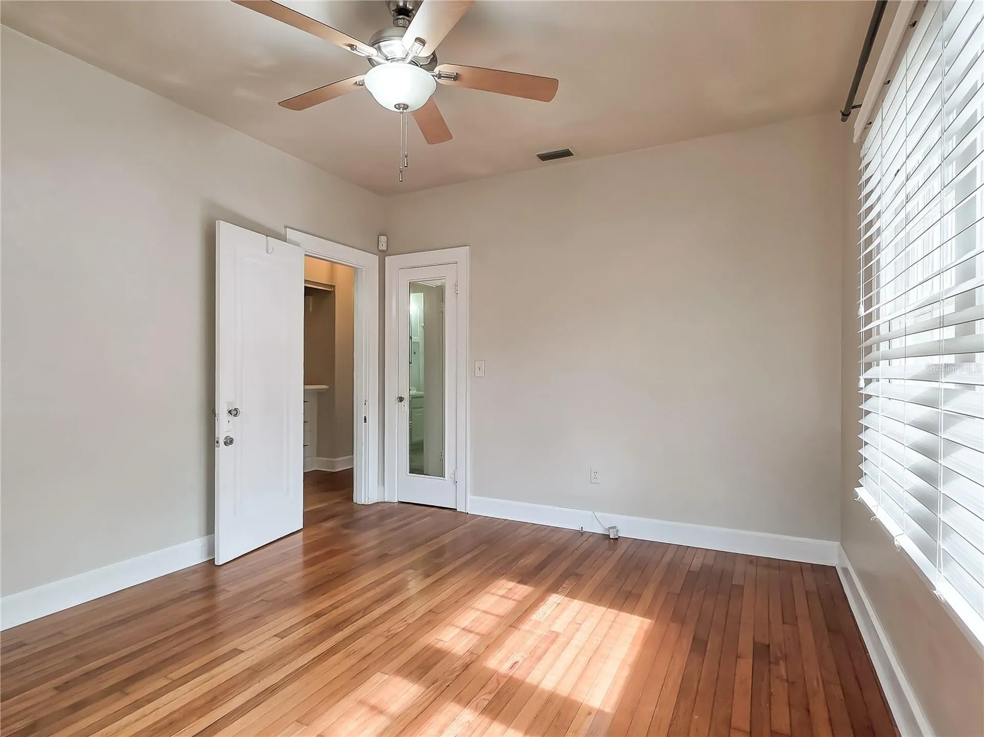 2135 Burlington Avenue N St Petersburg FL 33713