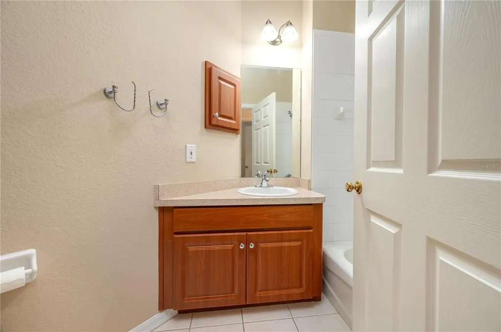 590 Grasslands Village Circle Lakeland FL 33803