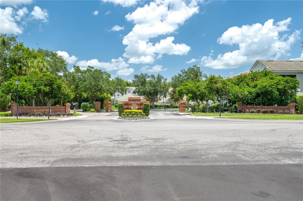 590 Grasslands Village Circle Lakeland FL 33803