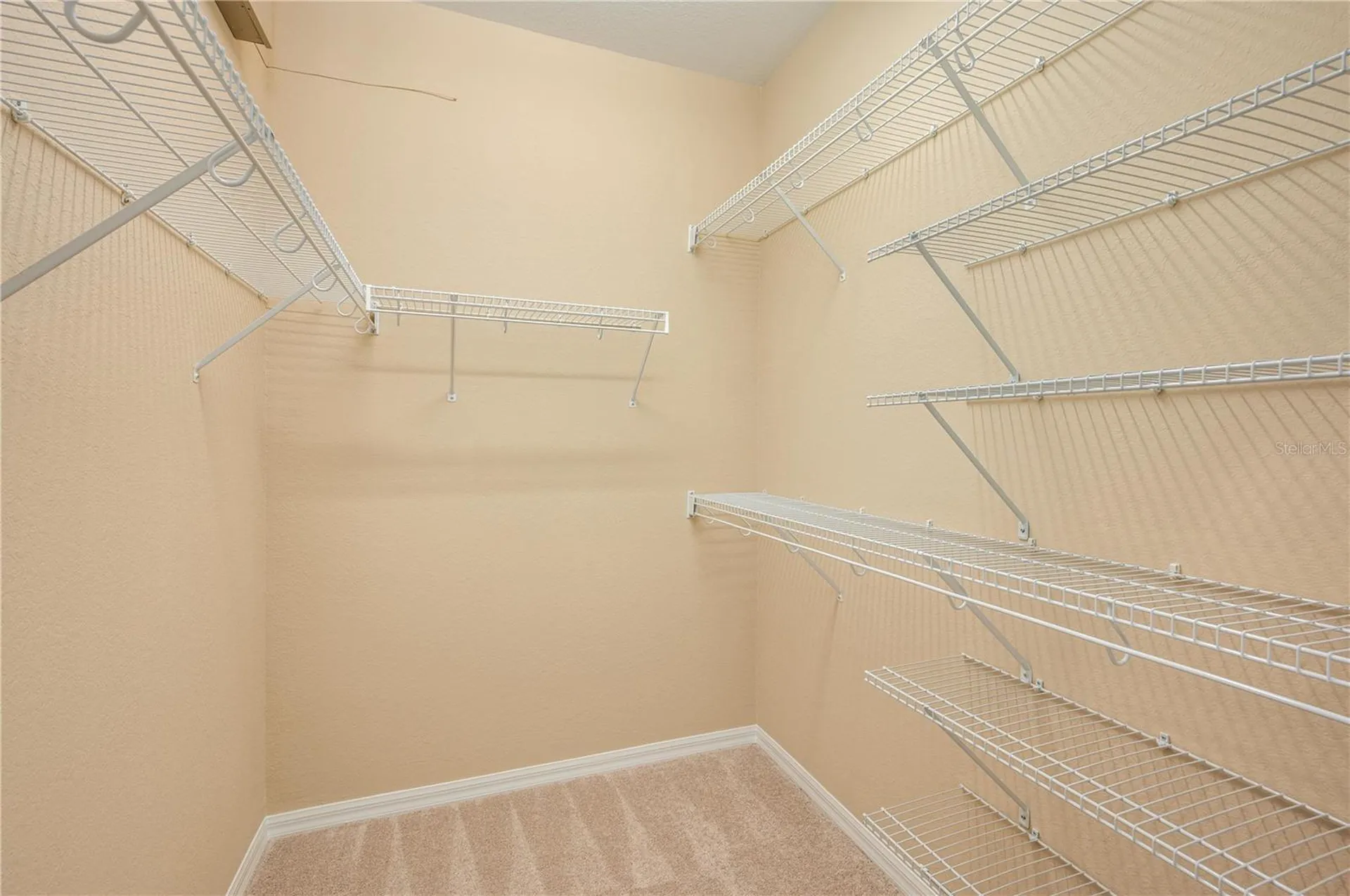 590 Grasslands Village Circle Lakeland FL 33803