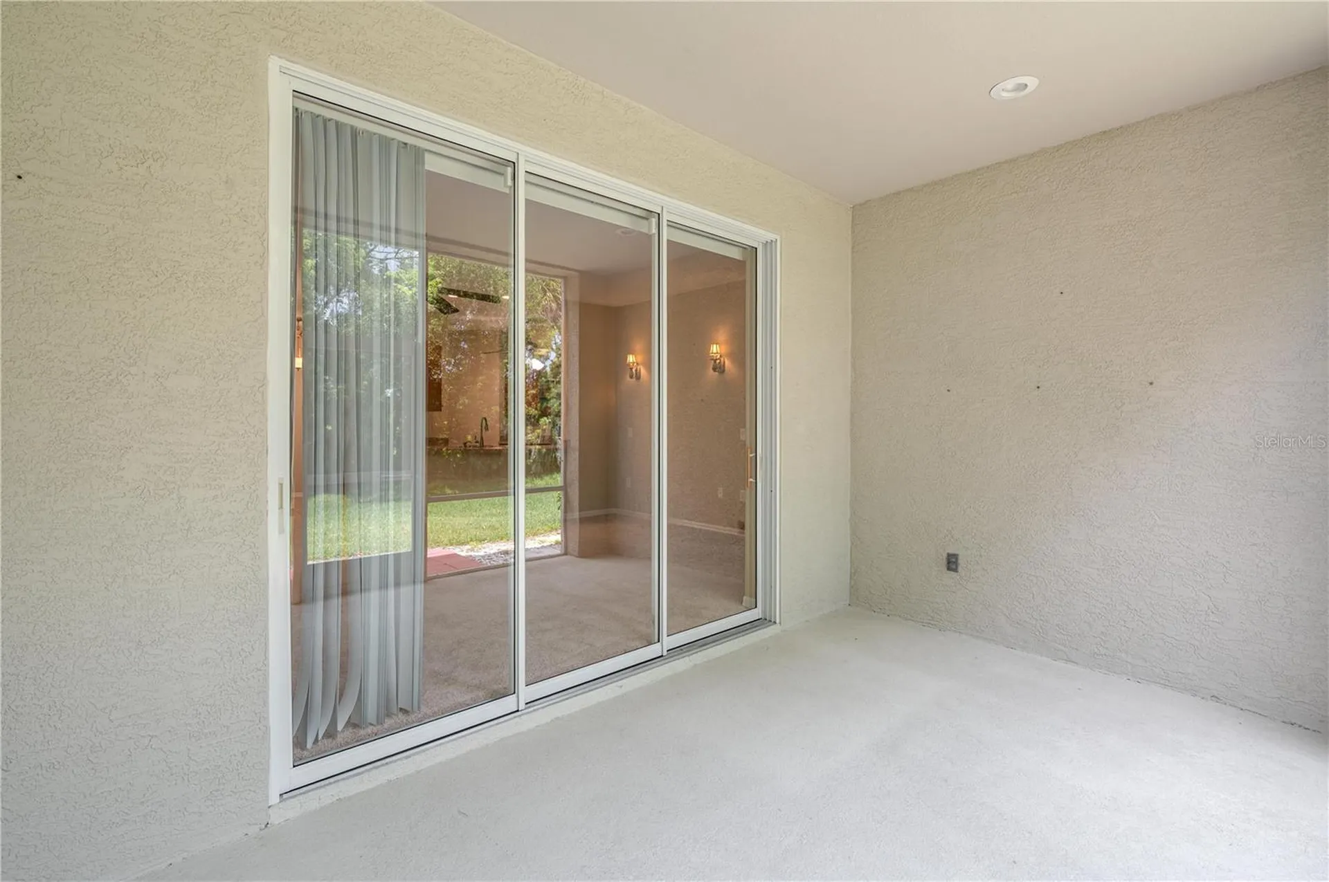 590 Grasslands Village Circle Lakeland FL 33803