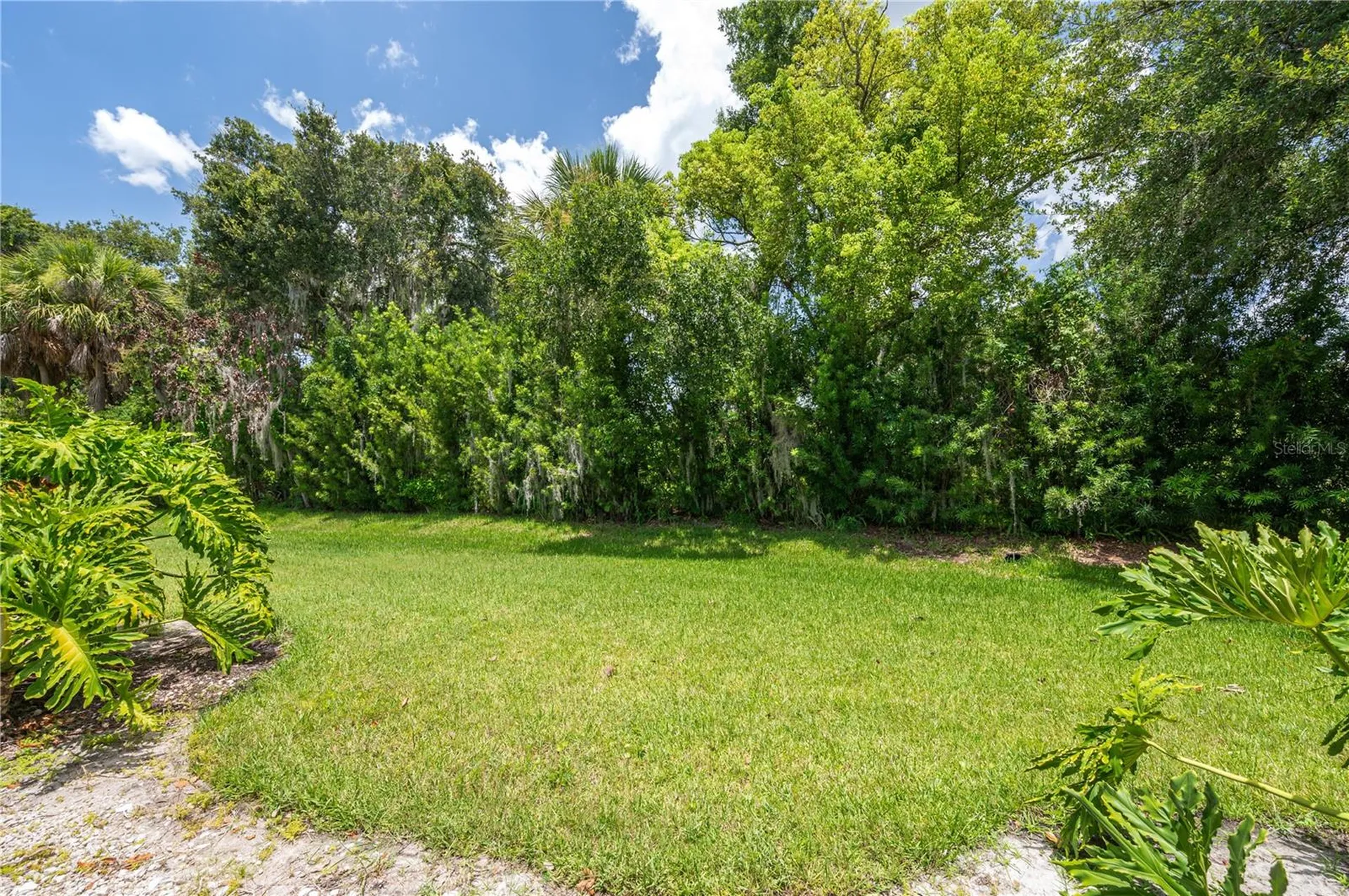 590 Grasslands Village Circle Lakeland FL 33803