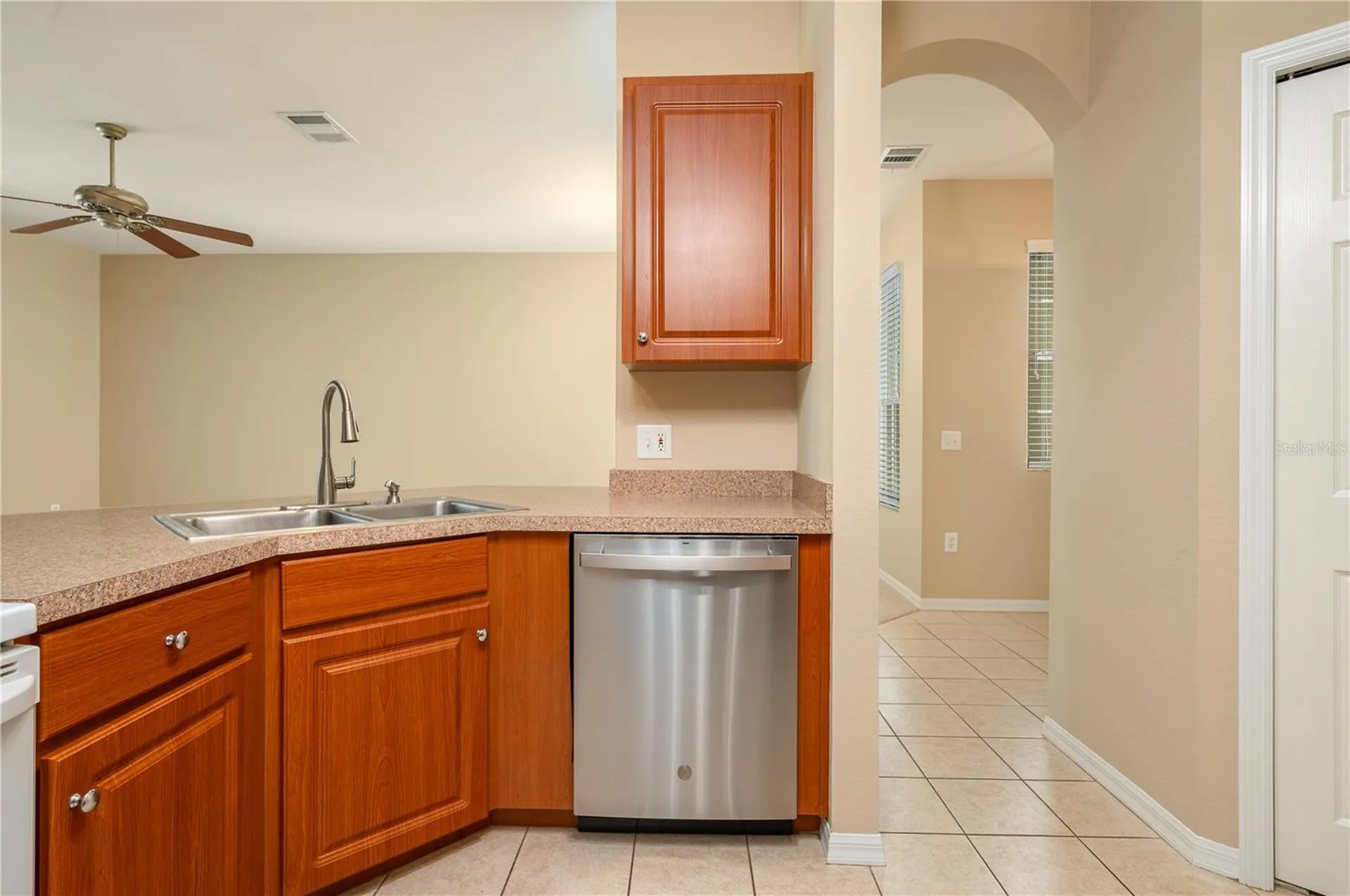 590 Grasslands Village Circle Lakeland FL 33803