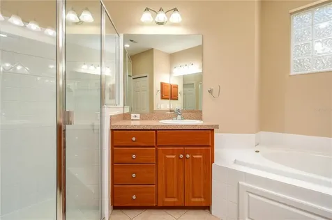 590 Grasslands Village Circle Lakeland FL 33803