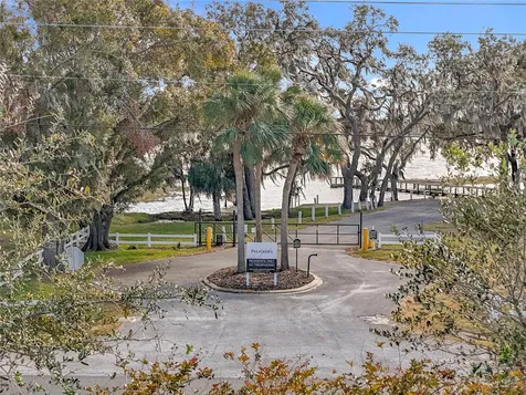 10073 Spring Lake Drive Clermont FL 34711