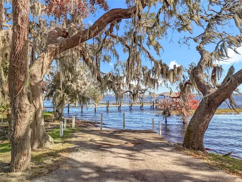 10073 Spring Lake Drive Clermont FL 34711