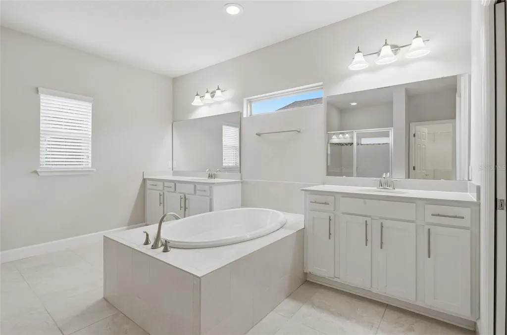 9431 Royal Estates Boulevard Orlando FL 32836