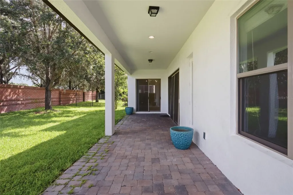 9431 Royal Estates Boulevard Orlando FL 32836