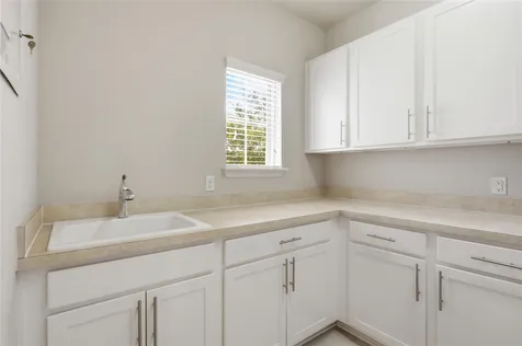 9431 Royal Estates Boulevard Orlando FL 32836