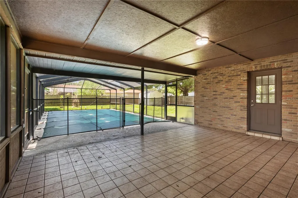 2417 Roslyn Lane Lakeland FL 33812
