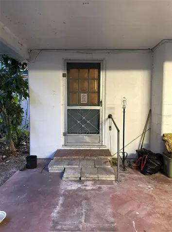 301 W Lemon Street Bowling Green FL 33834