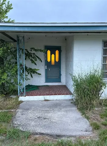 301 W Lemon Street Bowling Green FL 33834