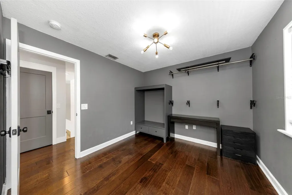 1704 Split Fork Drive Oldsmar FL 34677