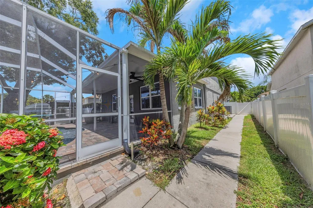 1704 Split Fork Drive Oldsmar FL 34677