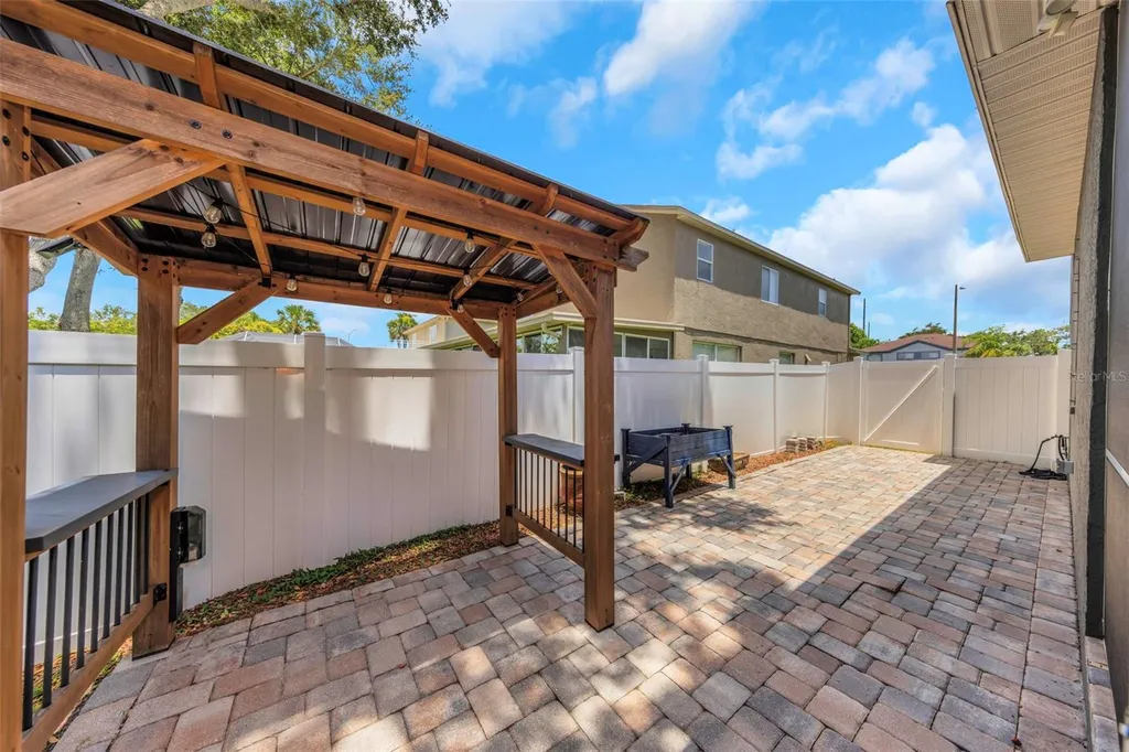 1704 Split Fork Drive Oldsmar FL 34677