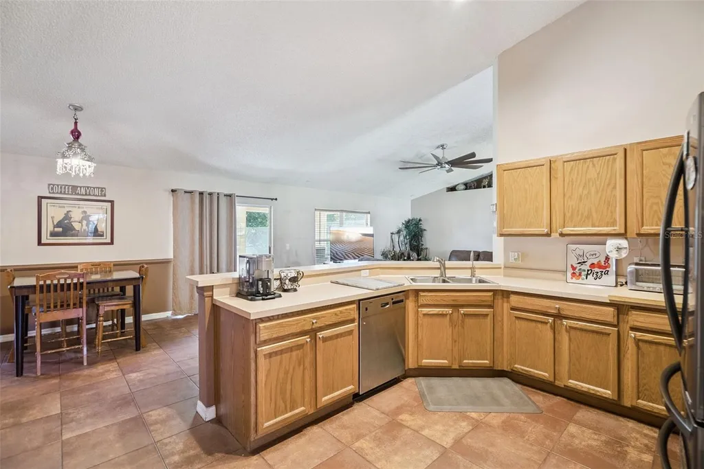 1560 Gray Court Deltona FL 32738