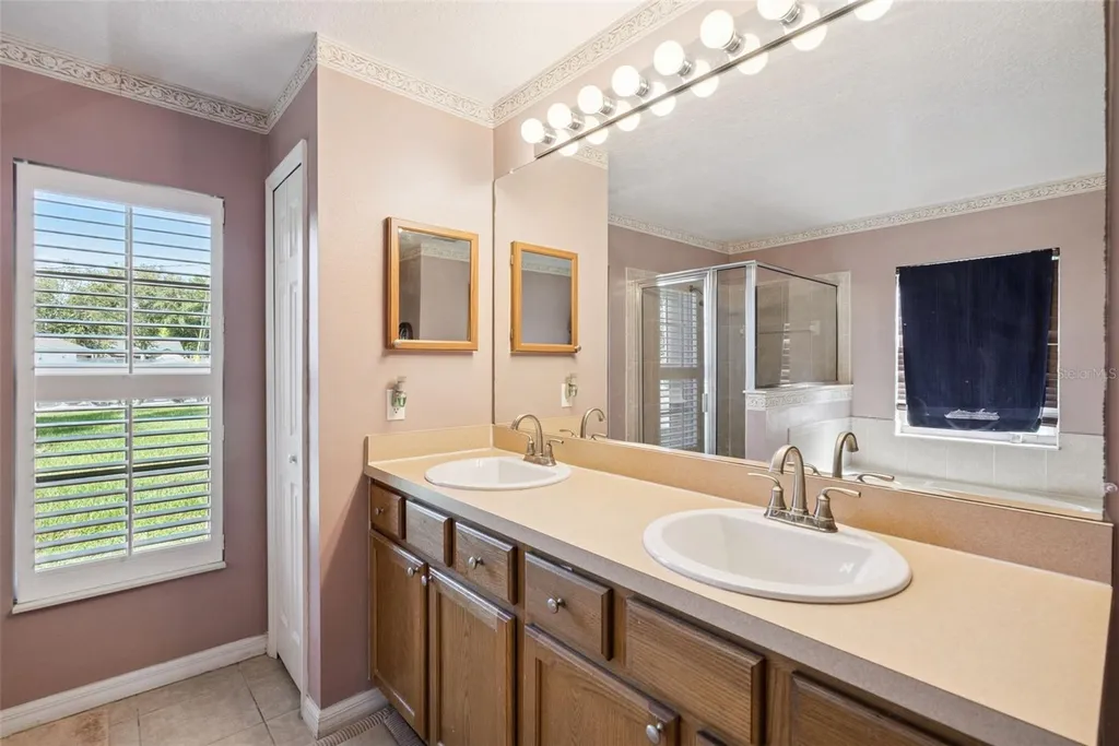 1560 Gray Court Deltona FL 32738