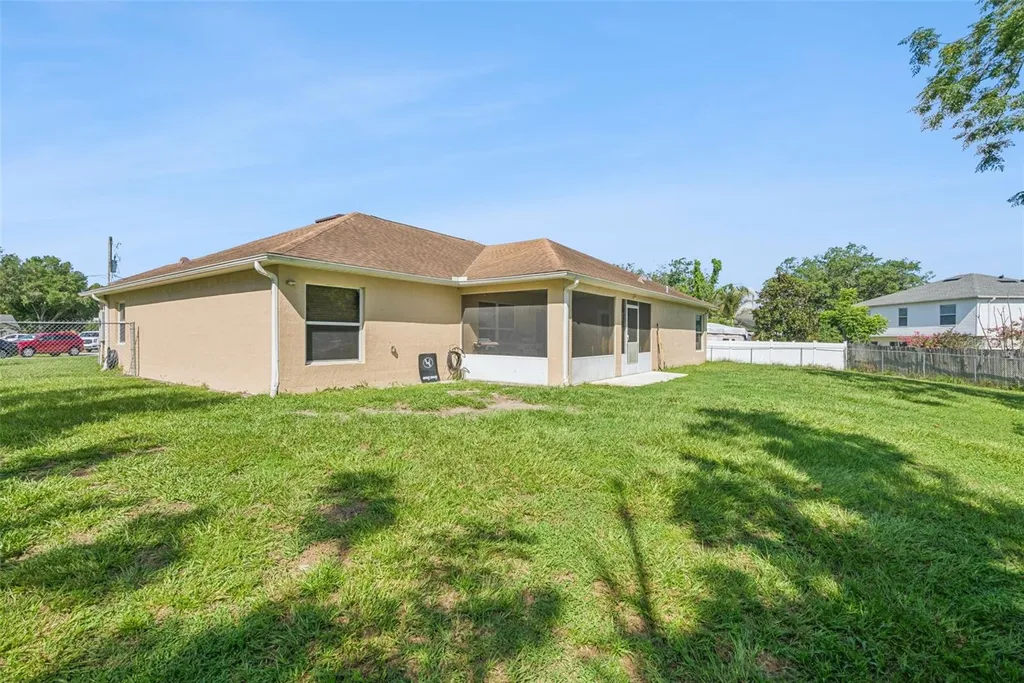 1560 Gray Court Deltona FL 32738