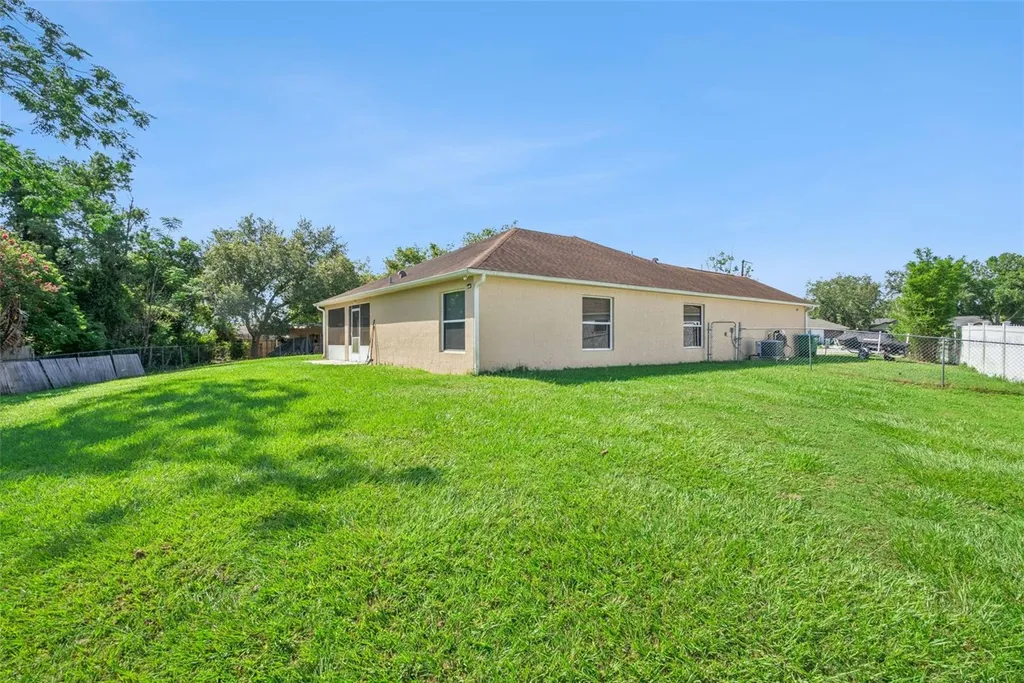1560 Gray Court Deltona FL 32738