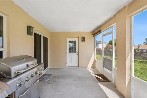 1560 Gray Court Deltona FL 32738