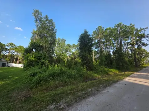 1233 East Parkway Deland FL 32724