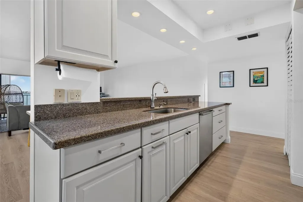 602 Lime Avenue Clearwater FL 33756