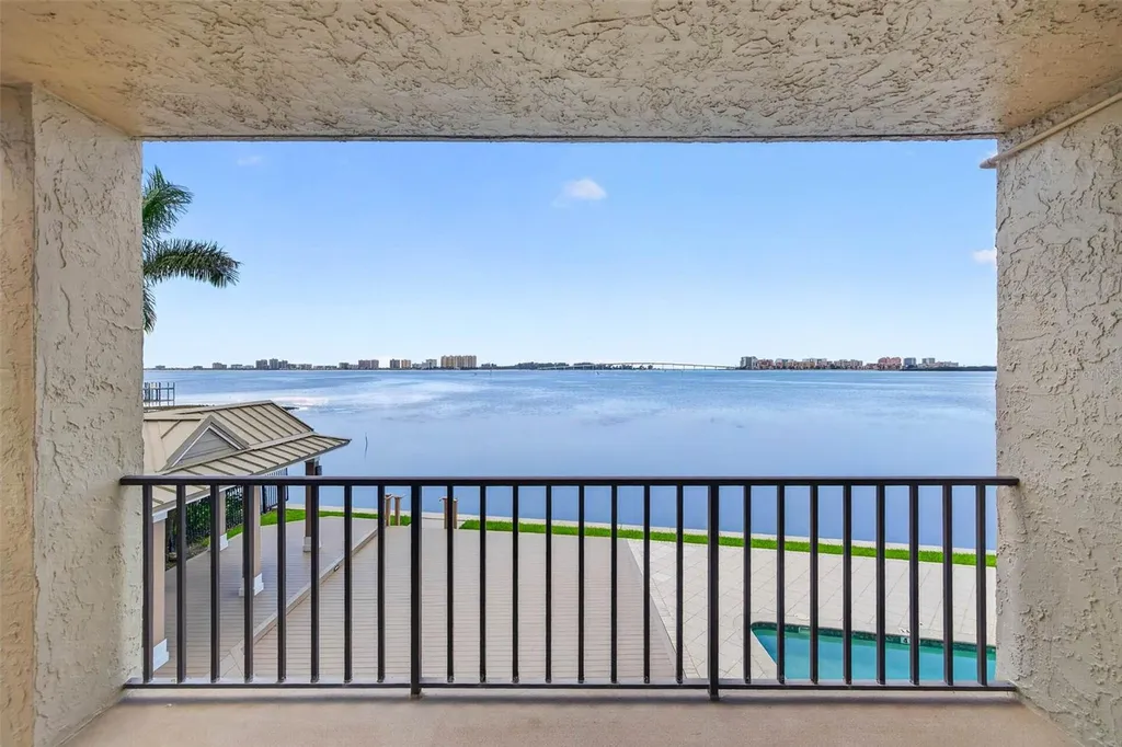 602 Lime Avenue Clearwater FL 33756