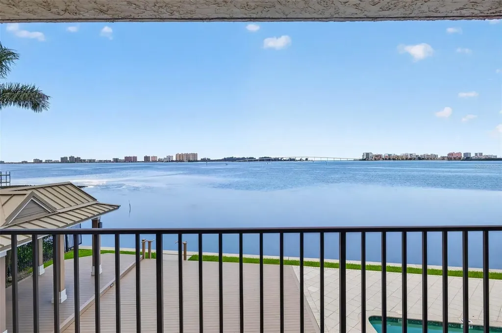 602 Lime Avenue Clearwater FL 33756
