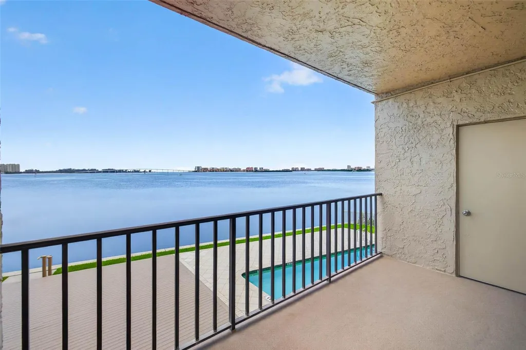 602 Lime Avenue Clearwater FL 33756