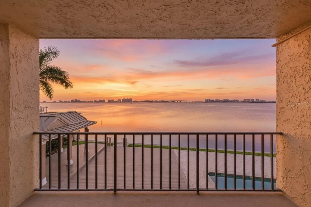 602 Lime Avenue Clearwater FL 33756