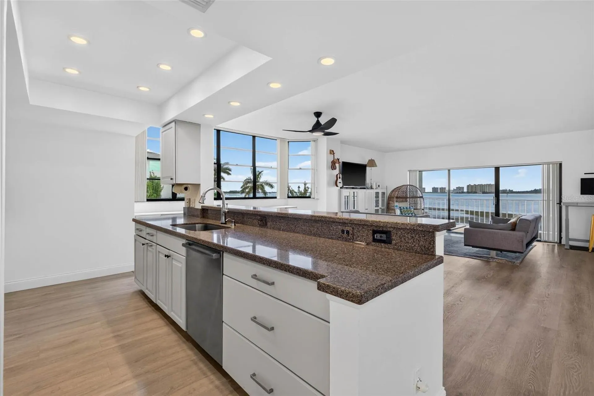 602 Lime Avenue Clearwater FL 33756