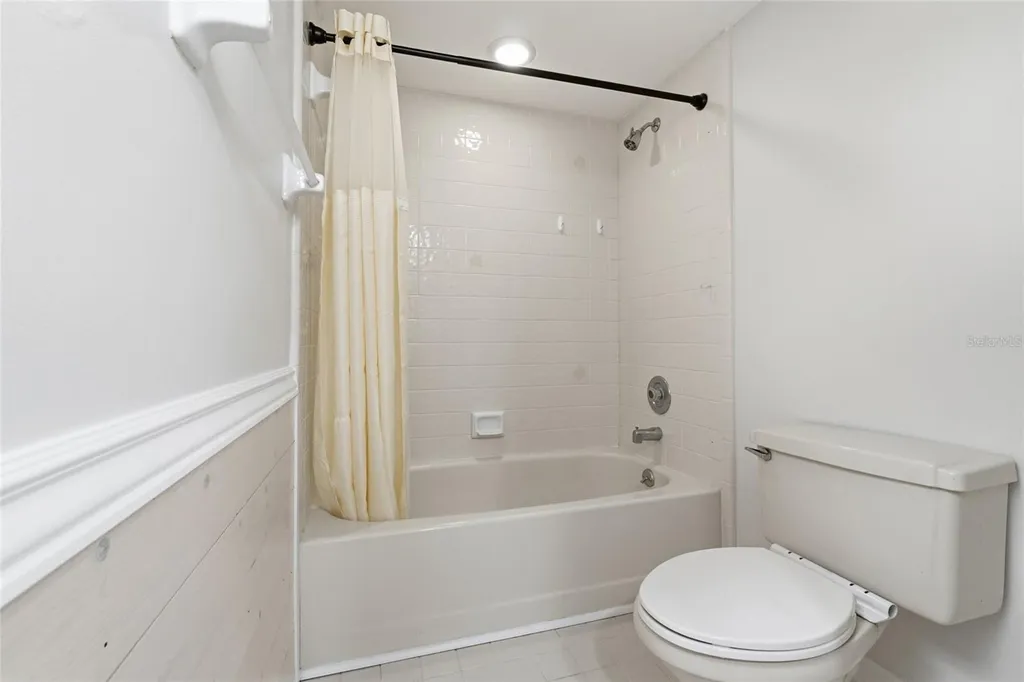1055 N Kensington Park Drive S Altamonte Springs FL 32714