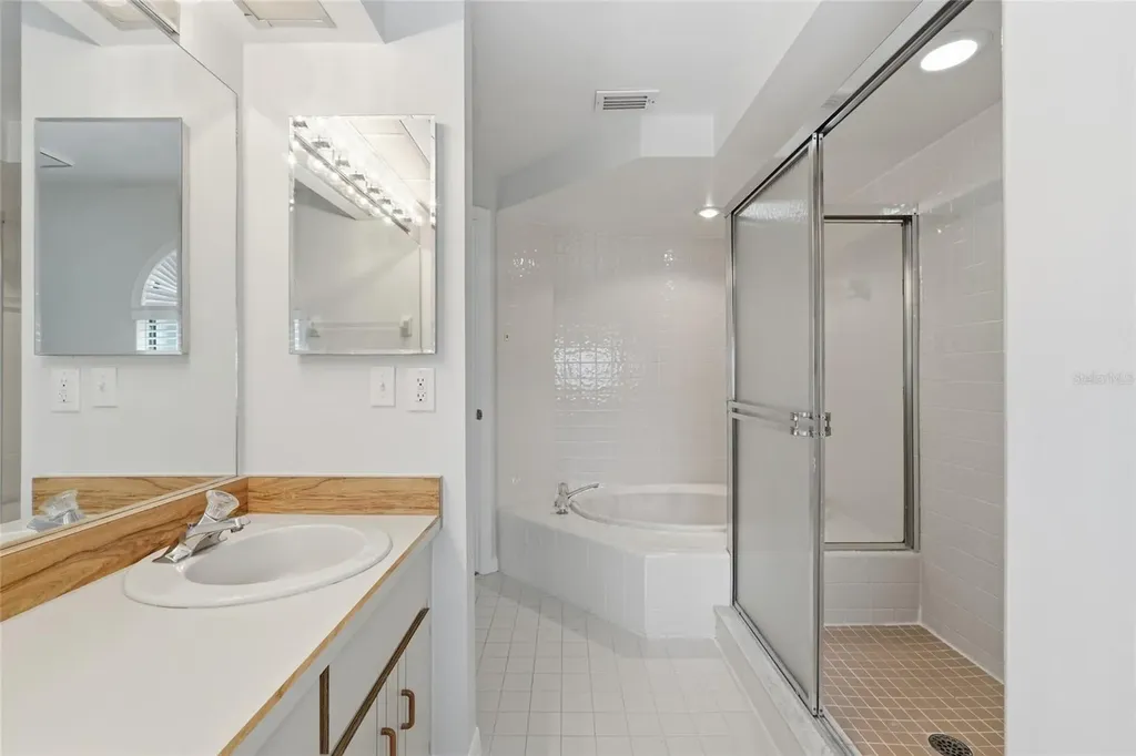 1055 N Kensington Park Drive S Altamonte Springs FL 32714