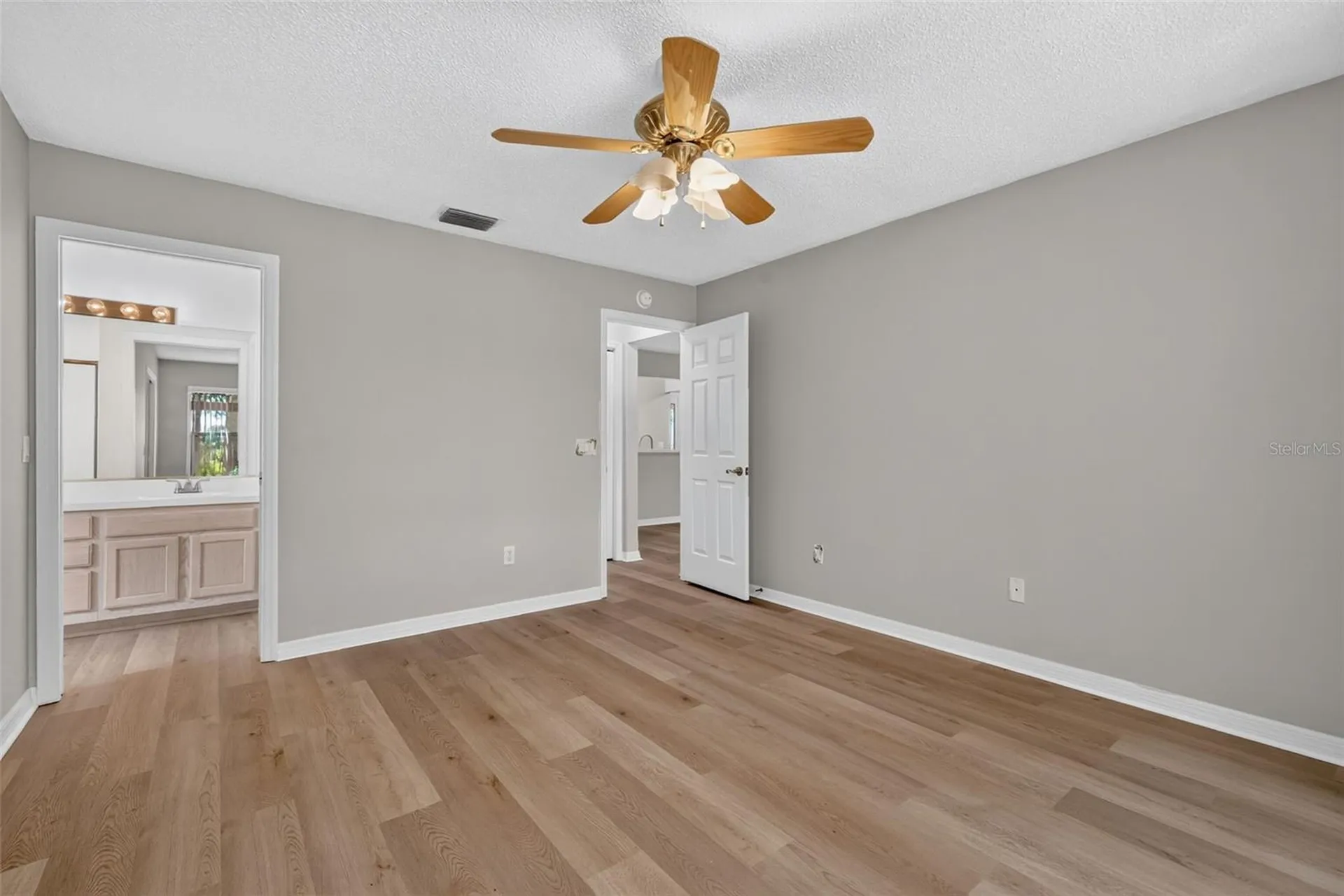 2129 Margarita Drive The Villages FL 32159