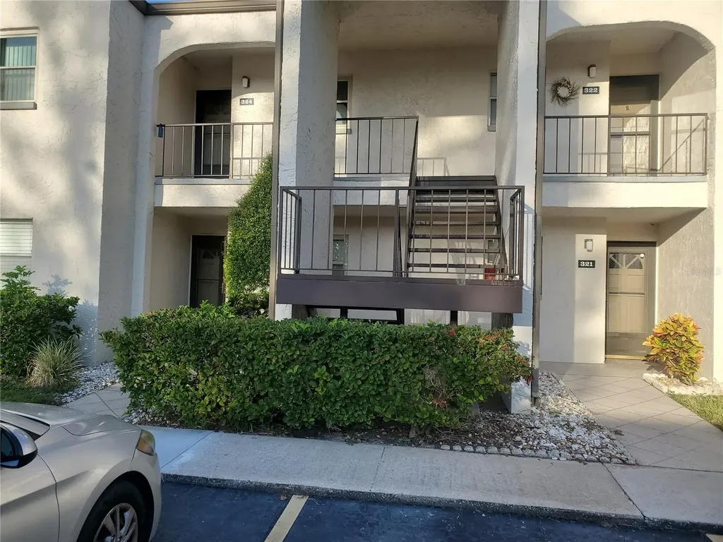 7701 Starkey Road Seminole FL 33777